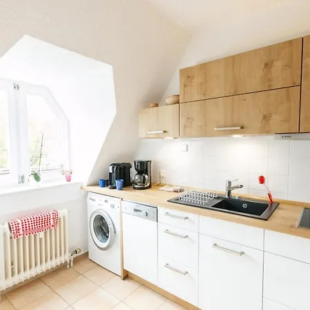 Апартаменти Stylish And Cozy Apartment, Quiet And